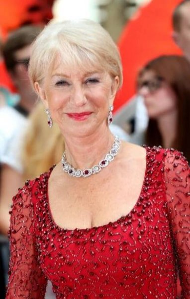 Helen Mirrenová oplakává syna (†51)! Prohrál boj s vážnou nemocí