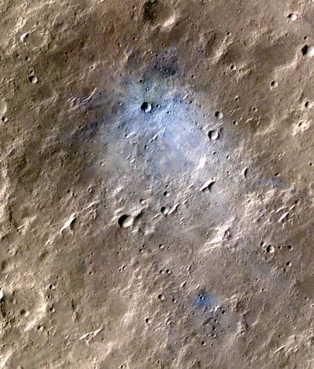 Mars gets hit by hundreds of basketball-size space rocks every year