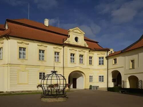 Chrast – Tipy na výlet i dovolenou – Kudy z nudy