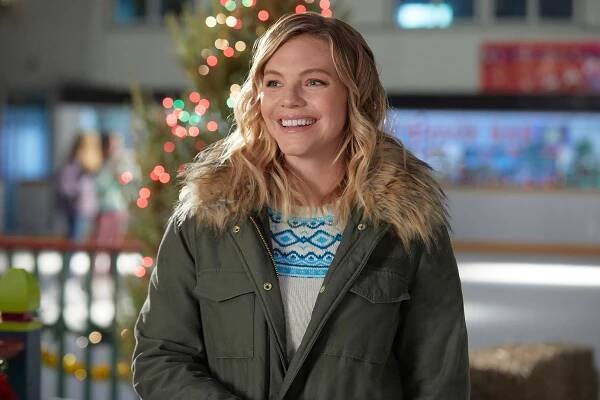 Eloise Mumford - Actress