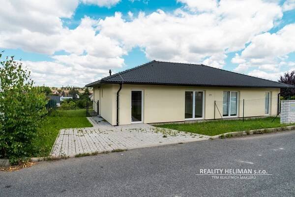 Makotřasy, okres Kladno