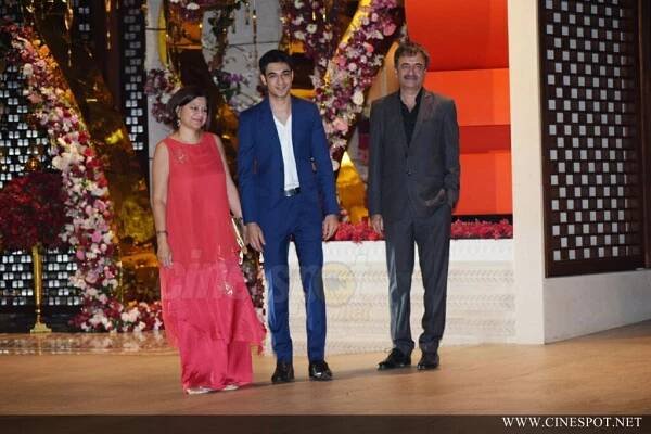 Akash Ambani Engagement photos | Cinespot.net