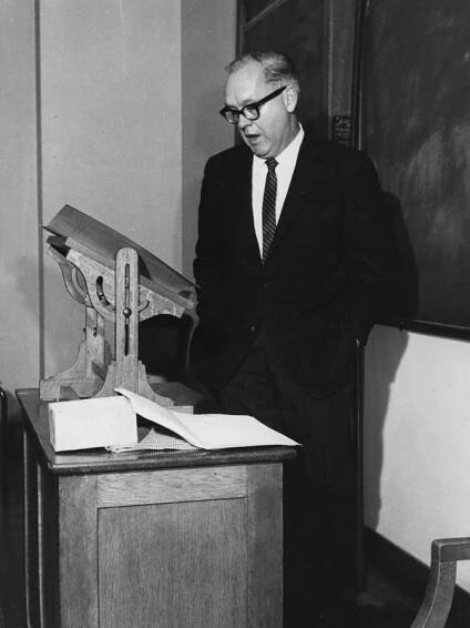 Robert McKenzie (psephologist) - Wikipedia