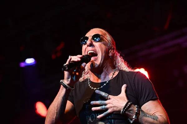 Twisted Sister lead singer Dee Snider is a huge fan of Ukrainian fighters using the band's iconic hit as a battle cry.