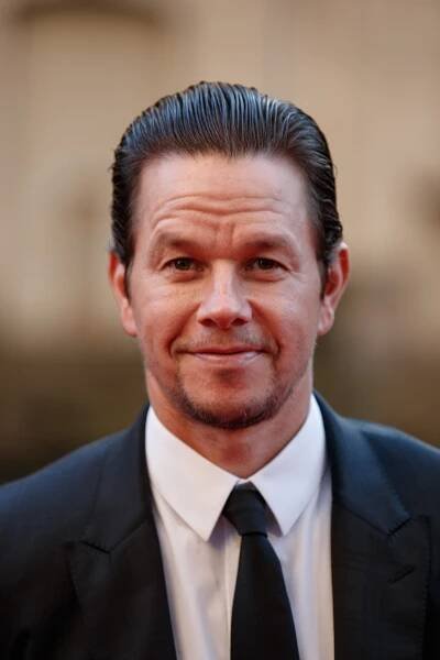 Jak bydlí krasavec a jeden z nejbohatších herců Mark Wahlberg? Nahlédněte do jeho honosného sídla