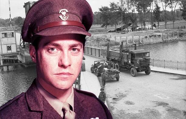 Before Becoming a Big-Name Actor, Richard Todd was a Paratrooper Who Fought at Pegasus Bridge