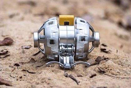 Vesmírná hračka: Testovali jsme robota, který mohl letět na Měsíc