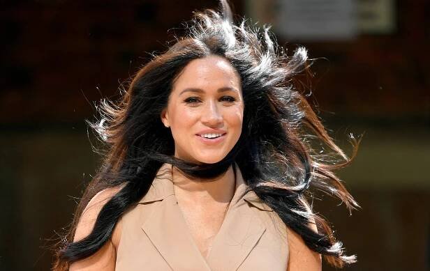 Proč je vévodkyně Meghan módní ikonou? Kupte si šaty jako ona a získáte prince