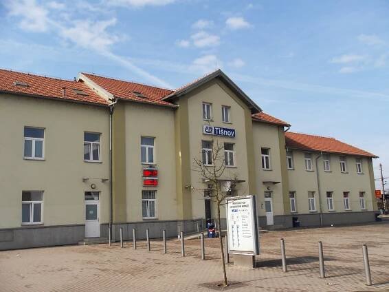 Súbor:Tišnov, železniční stanice (01).jpg – Wikipédia