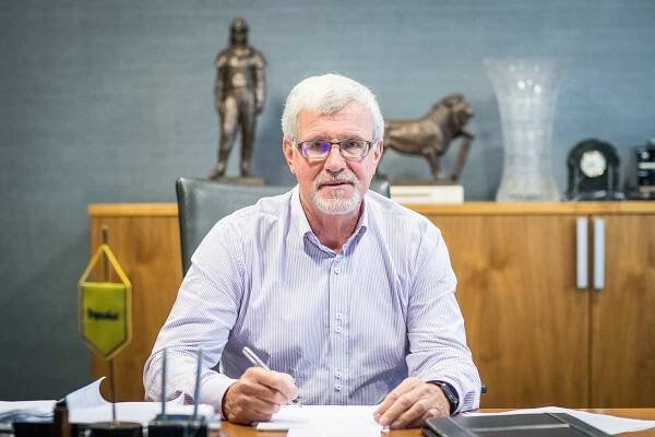 Mráz: Široký nás nebral za súpera v hokeji, my jeho v stavebníctve