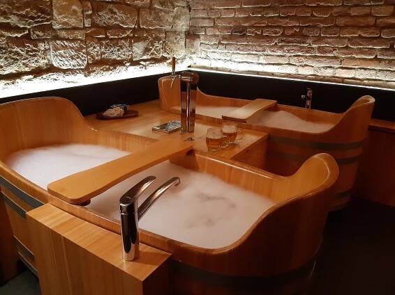 Prague for Adults 🍺 Beer and 🍷 Wine SPA - Prague for Adults