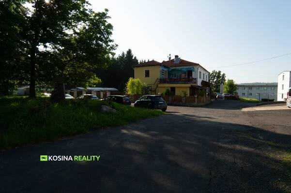 Kosina Reality – Stavba občanské vybavenosti, bývalá restaurace s byty, Horní Slavkov