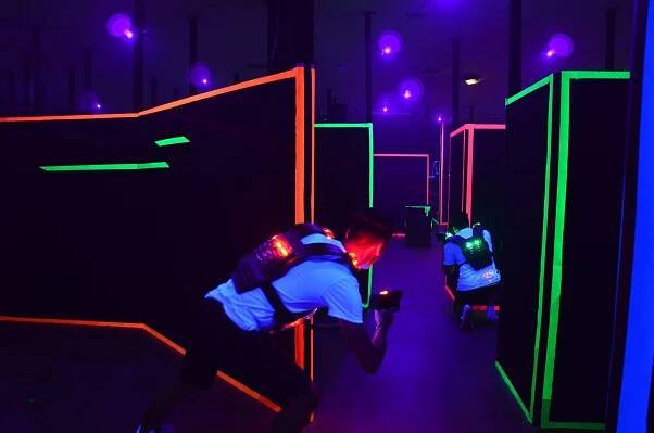 Virtuální prohlídka Aréna | Laser mania