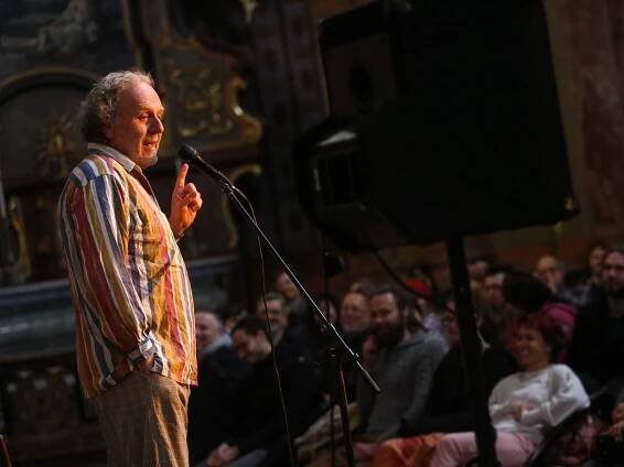 OBRAZEM: Improvizaci Jaroslava Duška doprovodil hráč na didgeridoo