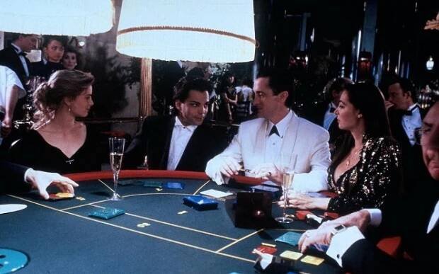 Přísně tajné prázdniny - Z filmu - Gabrielle Anwar, Richard Grieco, Roger Rees