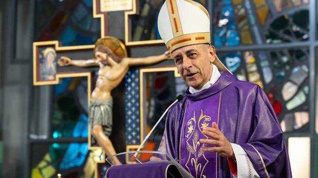 Nauka víry: Povzbuzení svobodným matkám v přístupu ke svátostem - Vatican News