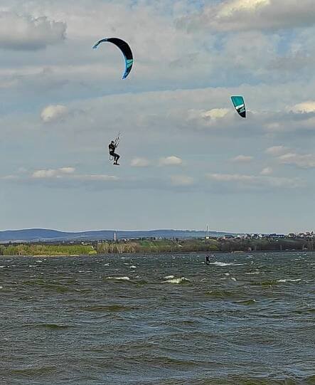 Severní vítr je krutý :-) - MUSHOW kiteboarding | snowkiting | foto/video | k.. 