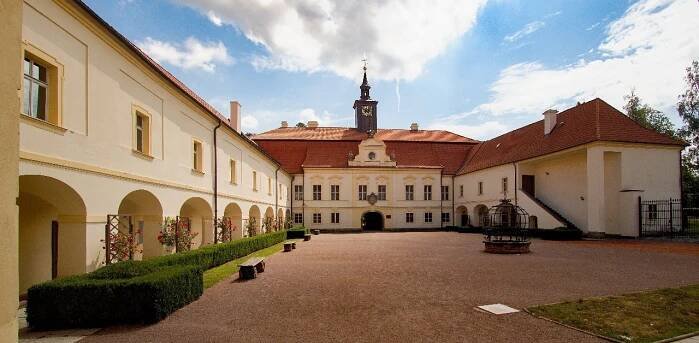 Městské muzeum Chrast - umístěno v budově zámku