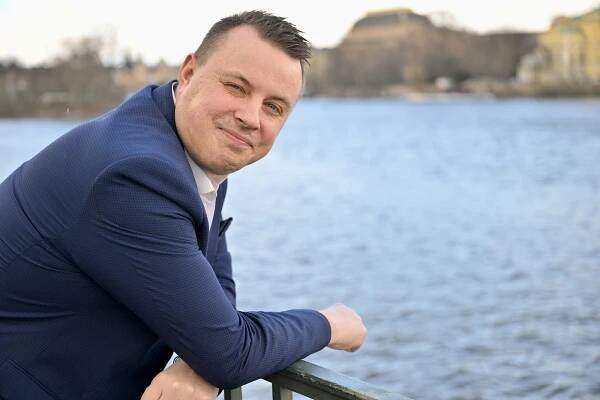 Sto tisíc lidí dostaneme na náměstí jen my, tvrdí Jindřich Rajchl