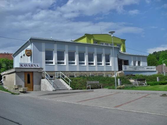 Soubor:Starý Hrozenkov, Dům kultury.JPG