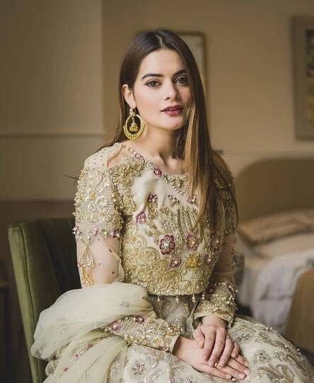 Minal Khan stuns in 'Melanie' launched by MOK - editor times