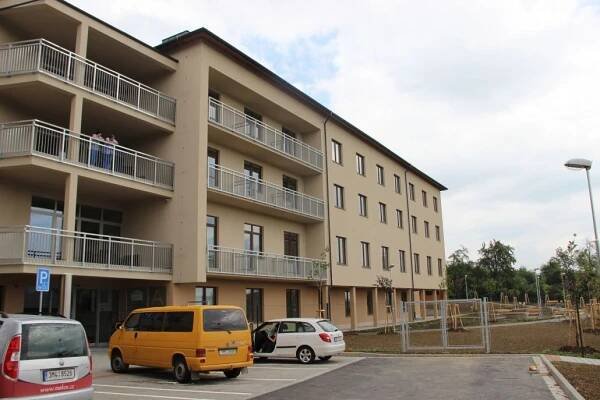 Nový pavilon pro nemocné demencí má i nekonečné cesty