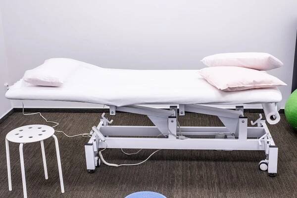 Manuální lymfomasáž od fyzioterapeutů s akreditací: obličej i celé tělo