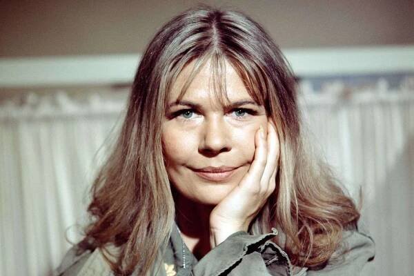 Loretta Swit, Emmy-winning 'M*A*S*H' star, dies at 87