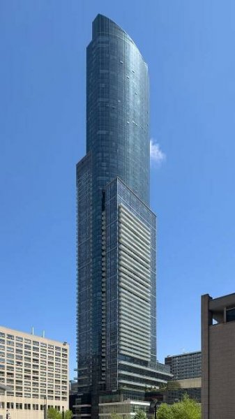 Aura (Toronto) - Wikipedia
