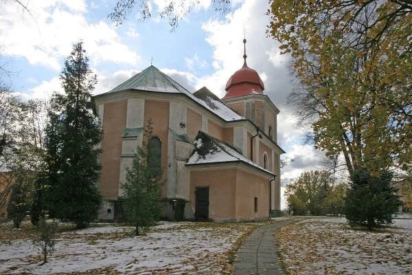 Soubor:Kostel sv. Petra a Pavla (Rohovládova Bělá) 05.JPG