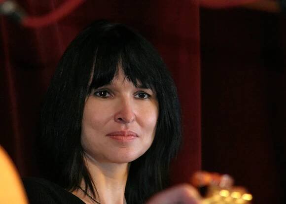 Před 14 lety tragicky zemřela Simona Monyová: Spisovatelku ubodal šílený manžel, nyní její příběh znovu ožívá