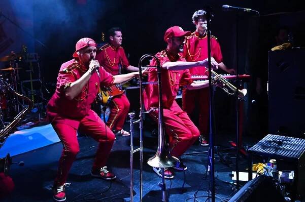Fast Food Orchestra si v Plzni postavila asijské bistro