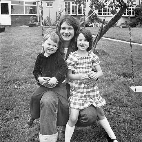 Ozzy Osbourne’s first wife and 3 ‘secret’ children: Meet Jessica, Louis, and Elliot [Photos]