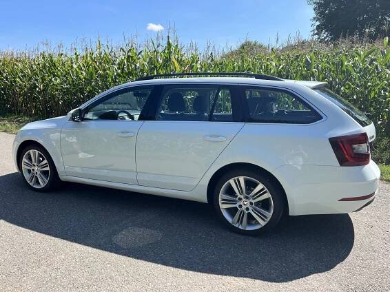 Bazar: prodej Škoda Octavia kombi 3 1.6 TDI 85kW Style Plus, DPH manuál, ojeté, nafta, rok 2018, barva bílá - Portál řidiče