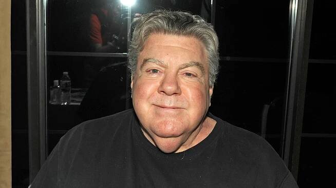 George Wendt, Norm From Cheers, Dead At 76 - Nicki Swift