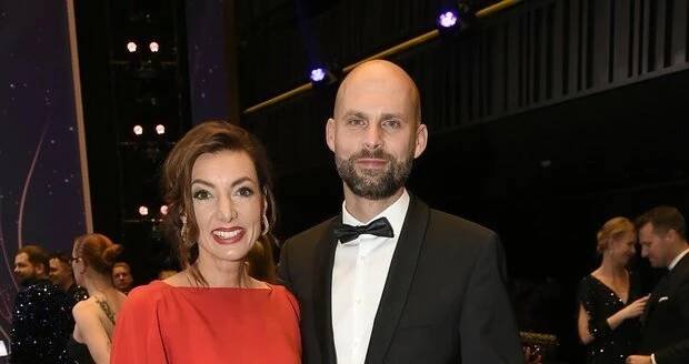 Zpěvačka Dasha s partnerem Ondřejem Slukou na Českém slavíkovi 2023