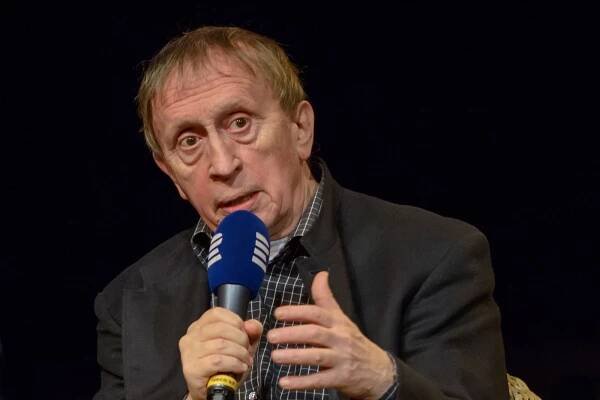 S černým humorem je to jako s léky, při předávkování je jedovatý, říká spisovatel Ivan Kraus