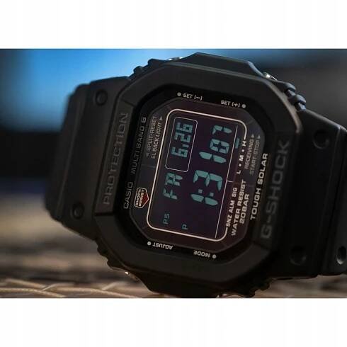 CASIO G-SHOCK ORIGINAL SOLAR 43 mm GW-M5610U-1BER+Gravírování Model GW-M5610U-1BER