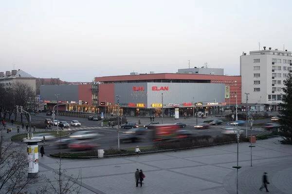 Obchodní centrum Elan foto 4