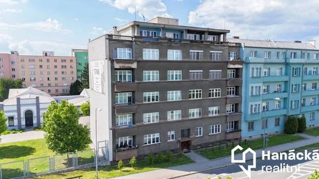 Prodej prostorného bytu 4+1 v Přerově, nábřeží... - Přerov