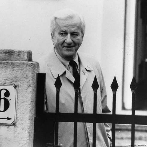 Former President von Weizsäcker dies