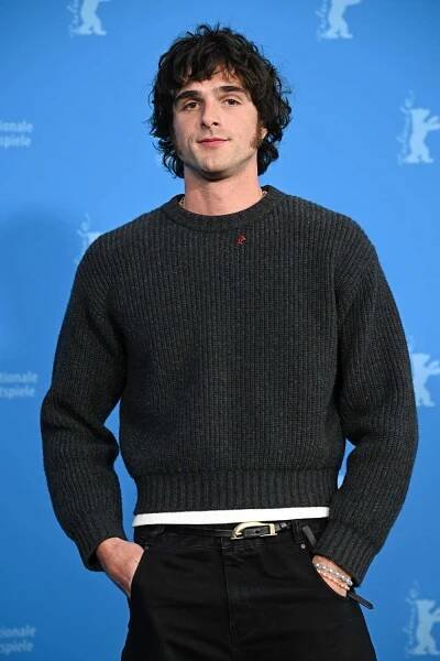acob Elordi poses at the "The Narrow Road To The Deep North" photocall during the 75th Berlinale International Film Festival Berlin at Grand Hyatt Hotel on February 15, 2025 