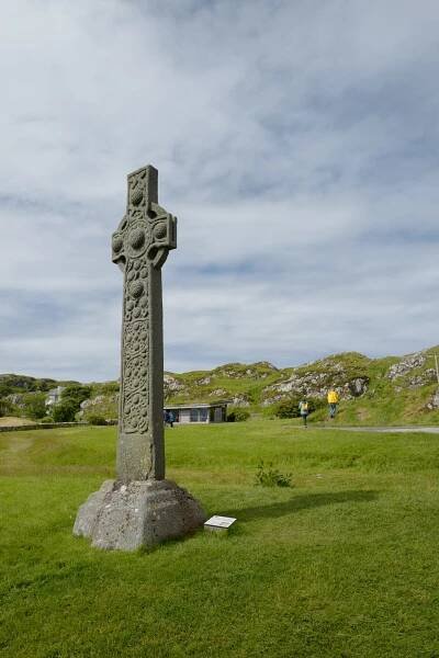 Visiting Iona Abbey on the Isle of Iona, Scotland – Randomwire