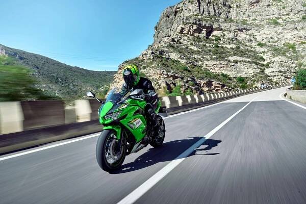 Ninja 650 | 2025 | Kawasaki