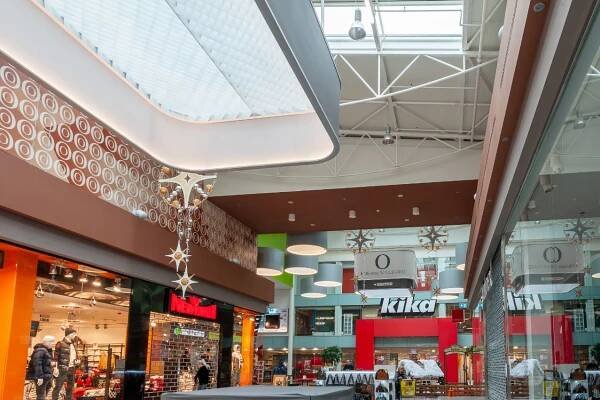 Obchodní a zábavní centrum Olympia Brno – ATEH lightning