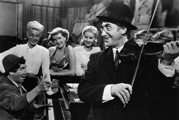 Šťastni v lásce - Z filmu - Chico Marx