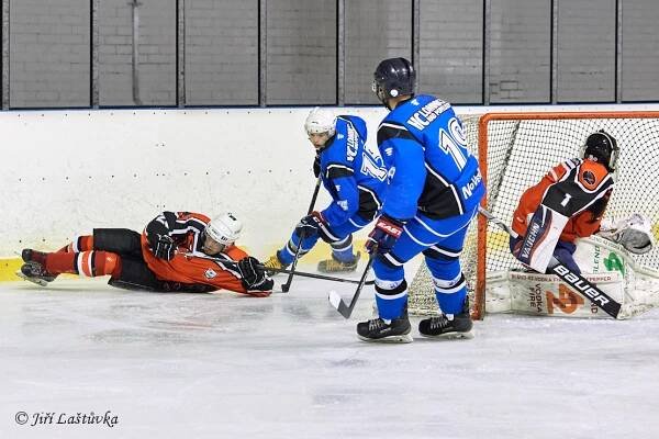 HC Česká Lípa – HC Lomnice nad Popelkou 3:5 (1:2,2:0,0:3) – Foto-noviny