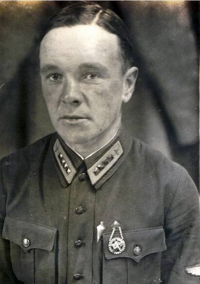 Jakovlev, Vjačeslav Jevgenjevič : J