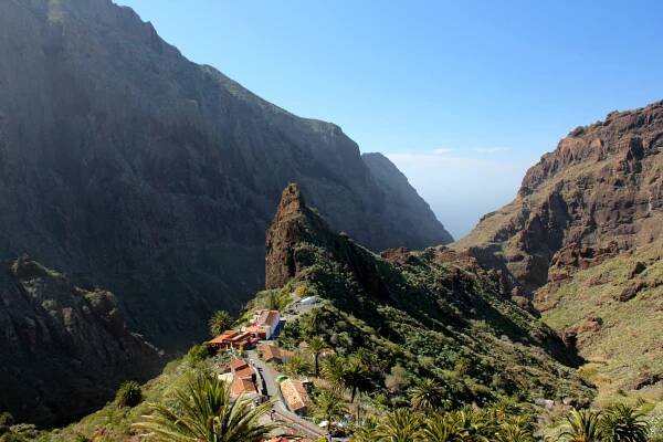 Zkraťte si čekání na jaro. Tenerife je ostrov pro dobrodruhy a milovníky hor | Forbes