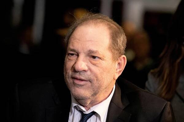 Bývalý producent Weinstein byl vydán do Kalifornie,.. | iROZHLAS - spolehlivé zprávy